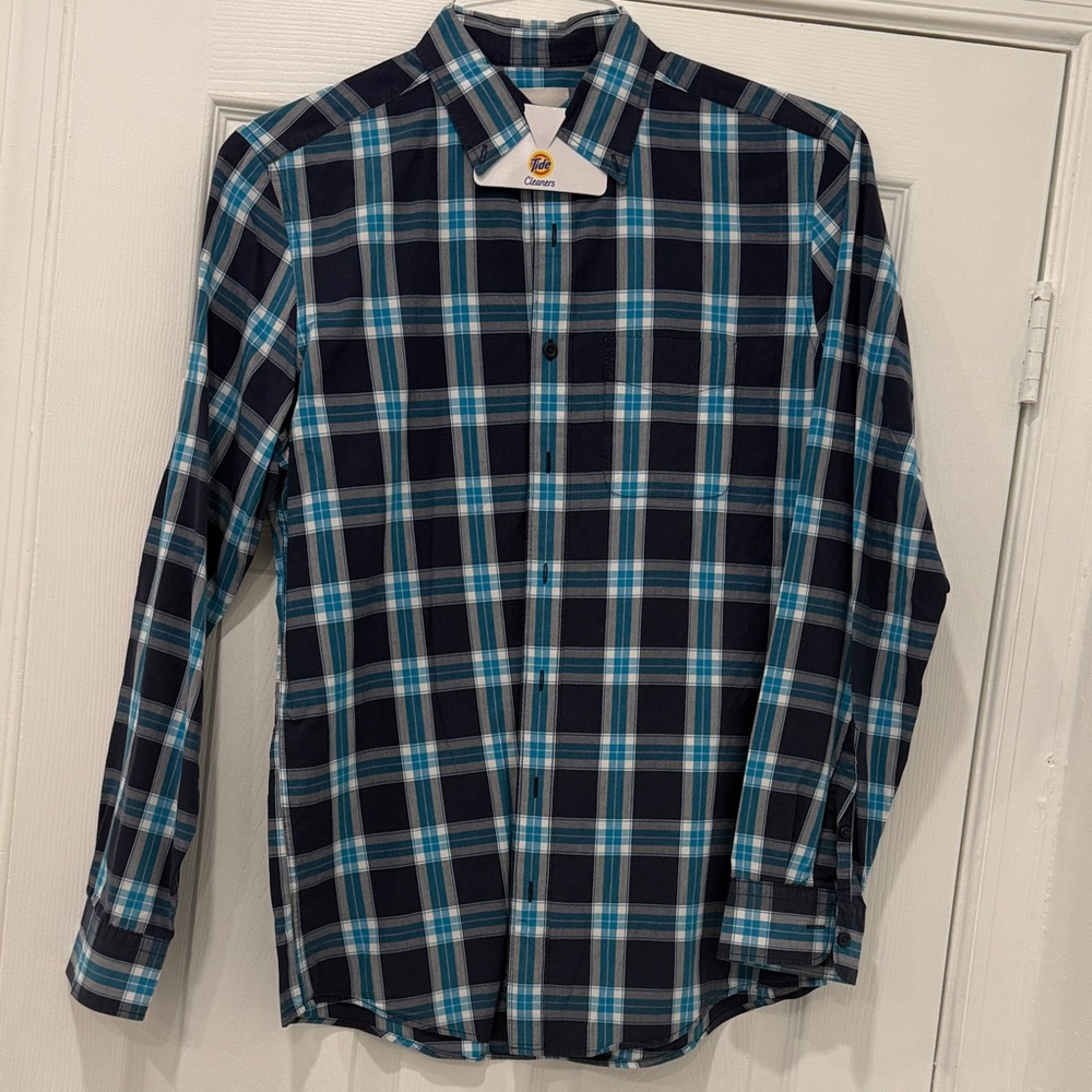 American Eagle Men’s Plaid Long Sleeve Button-Down Shirt